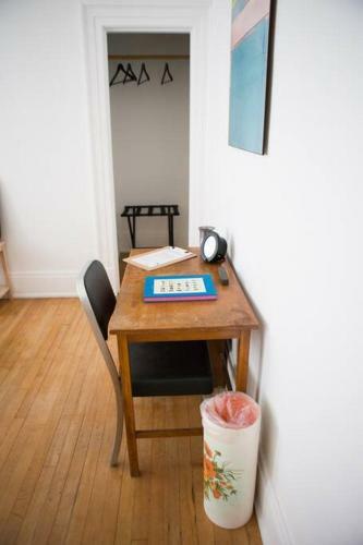 Object Hotel 1br Shared Bath Room 2c