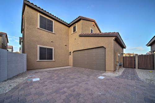 Rio Paseo Retreat With Private Patio And Pool Access!