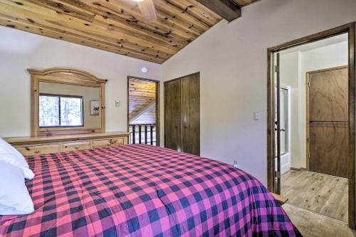 Spacious Pinetop Cabin With Deck, 1 Mi To Golf!
