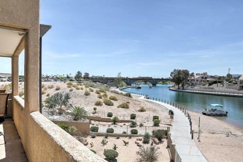 Apartamento Waterfront Lake Havasu Condo With Bbq And Pool Access!