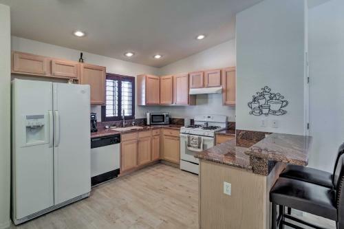 Peaceful Fort Mohave Home 6 Miles Colorado River!
