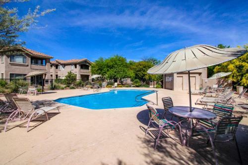 Vistoso Condo #218c