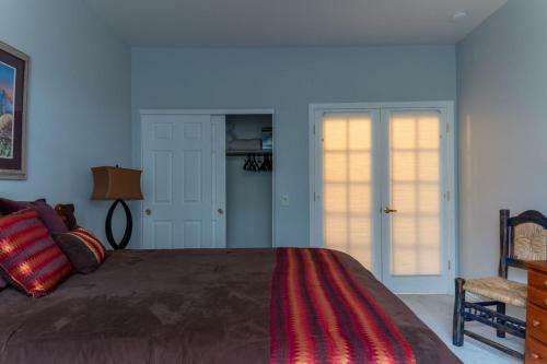 Sunset Sanctuary 3br By Casago