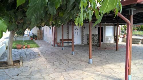 Gkoloi Studios & Apartments