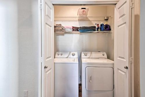 Pet-friendly Desert Getaway About 6mi To Downtown Phx!