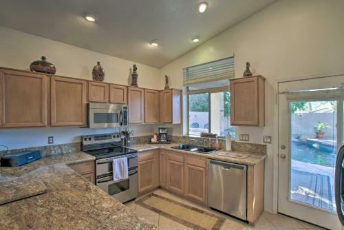 Phx Gem With Game Room And Private Pool Pets Welcome!