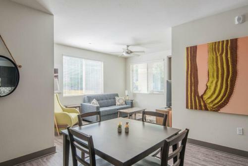 Apartamento Wanderjaunt - Chic Central Phoenix Apts