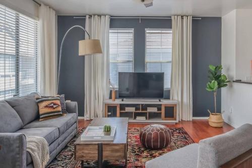 Stylish 1br Phoenix Apartment #3121 By Wanderjaunt