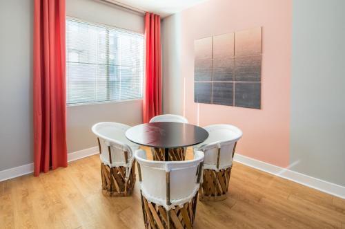 Luxury Biltmore Apartments By Wanderjaunt