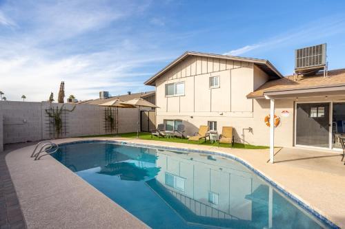 Close To Old Town - Pool - Renovated Home