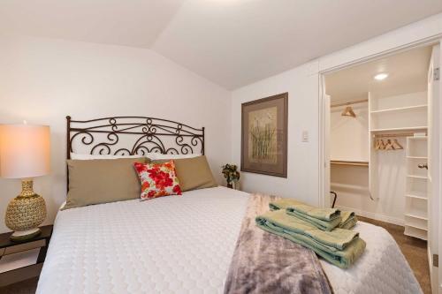 Cottage Minutes From Top Prescott Attractions
