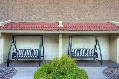 Park Suites At 102 - One Bedroom Apartment