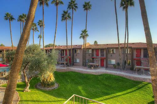 Park Suites At 102 - One Bedroom Apartment