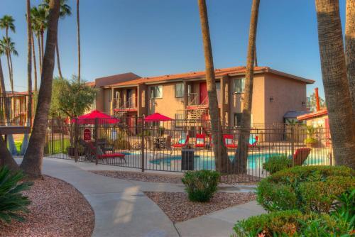 Park Suites At 102 - One Bedroom Apartment