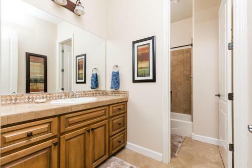 Scottsdale - 8334 E Nightingale Star Dr
