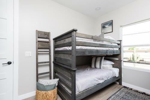Scottsdale - 3732 N 68th St