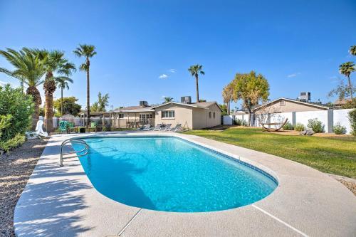 Modern Scottsdale Home With Pool, Games And Patio
