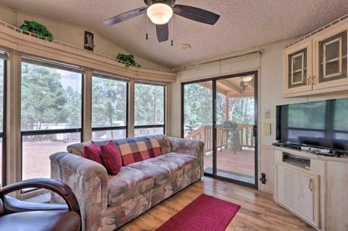 Show Low Home With Deck And Grill - 13 Mi To Hon-dah!