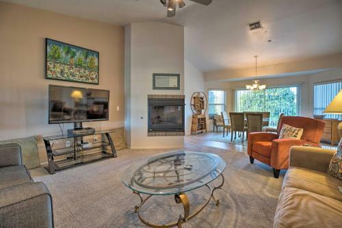 Luxurious Surprise Abode On A Citrus And Horse Ranch!