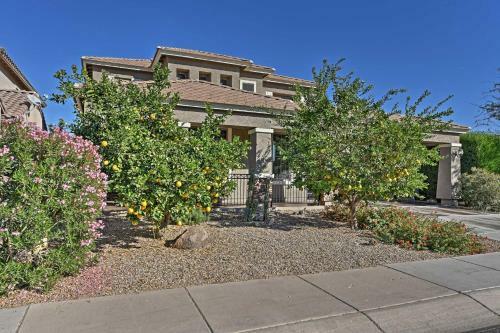 Spacious Surprise Home With Private Pool And Fire Pit!