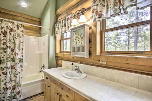 Luxury Show Low Cabin With Furnished Deck