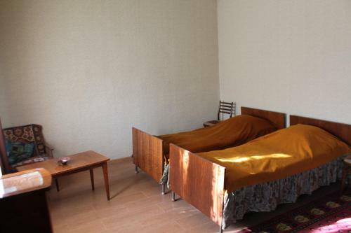 Hostal Tlt Guest House