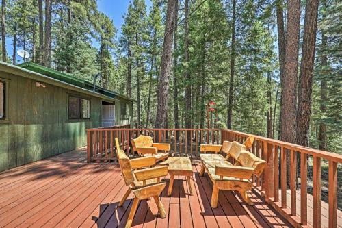 Wooded Prescott Cabin With Private Deck And Grill!