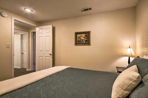 Fisherman-friendly Bull Shoals Home On Lake!