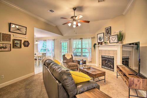 Modern Living In Bella Vista By Mtb Trails!