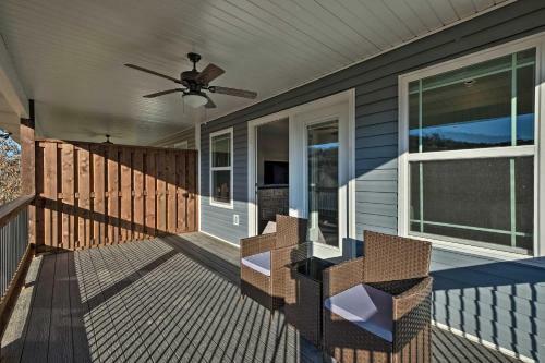 Holiday Island Beaver Lake Escape With Views!