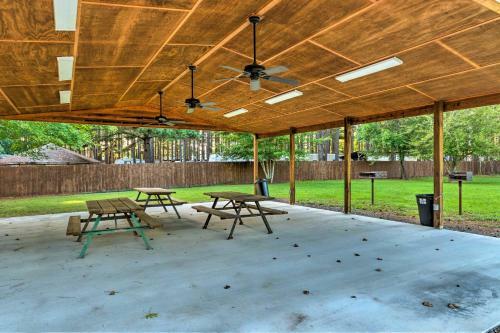 Riverfront Fishing Cabin In Heber Springs!