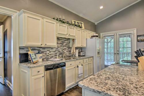 Hot Springs Home On Lake With Private Boat Dock!