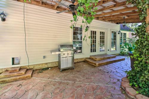 Upscale Hot Springs Escape Less Than 1 Mi To Downtown