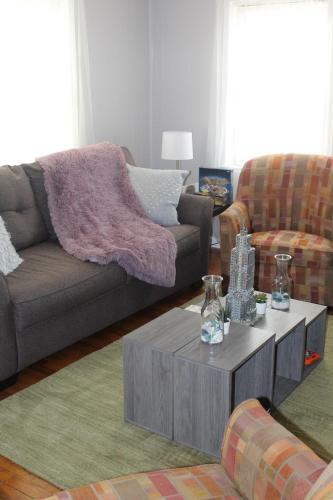 Delightful Bungalow With Spa Tub & Key-less Entry