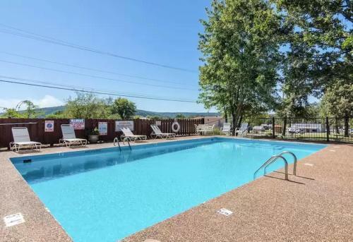 Hotel The Parkwood Inn & Suites