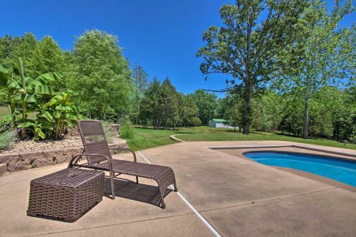 Family-friendly Norfork Lake Retreat Private Pool
