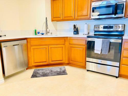 Hamilton Cove-boho Chic Villa W/golf Cart...no Pets.