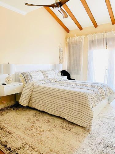 Hamilton Cove-boho Chic Villa W/golf Cart...no Pets.
