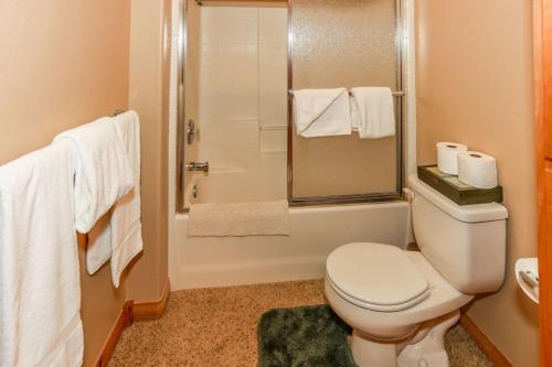 Moonridge Mountain Retreat-1876 By Big Bear Vacations