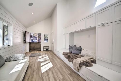 Modern Luxe Ski Retreat, 5 Min To Snow Summit
