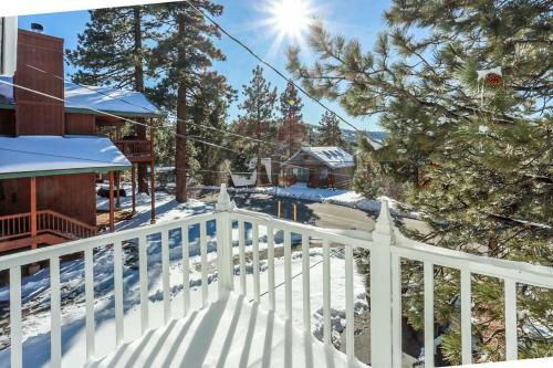 Grizzly Peak - 1886 By Big Bear Vacations
