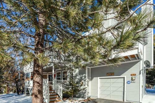 Grizzly Peak - 1886 By Big Bear Vacations