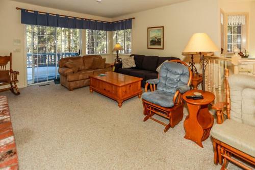 Snowy Pines Cabin - 1911 By Big Bear Vacations
