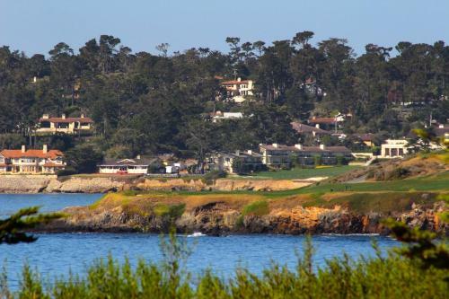 New Listing! Ocean-view Getaway With Beach Access Home