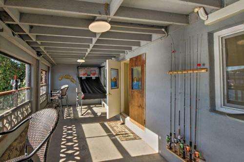Lakefront Retreat With Dock, Paddle Boards And Kayaks!