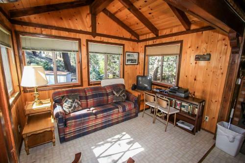 Cabin Idle Ours-933 By Big Bear Vacations