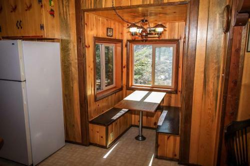 Cabin Idle Ours-933 By Big Bear Vacations