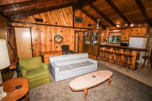 Cabin Idle Ours-933 By Big Bear Vacations