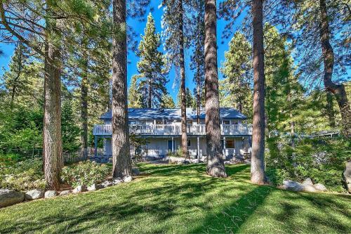 Bright, Spacious And Cozy Home At Kings Beach! Home