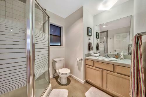 Bright, Spacious And Cozy Home At Kings Beach! Home